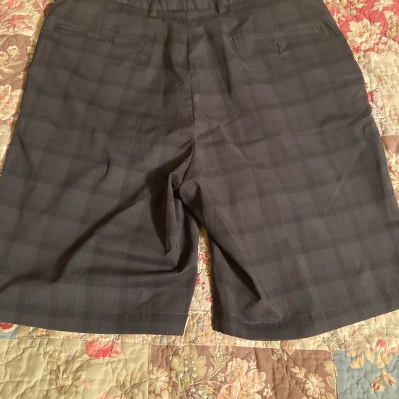 Mens Walter Hagen Golf Shorts Size 34 inseam 9” - Picture 3 of 3